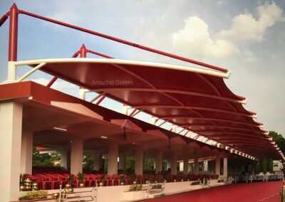 Tensile OTS structure providing shelter at a sports field